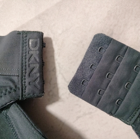 DKNY Women's Gray Bra Wireless Sz Large Comfort - Picture 4 of 7